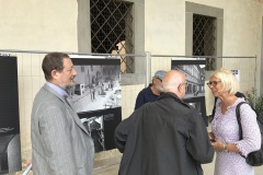 Monica Barni, vicepresidente della Regione Toscana, e Angelo Ciuni, prefetto di Pistoia, in visita alla mostra